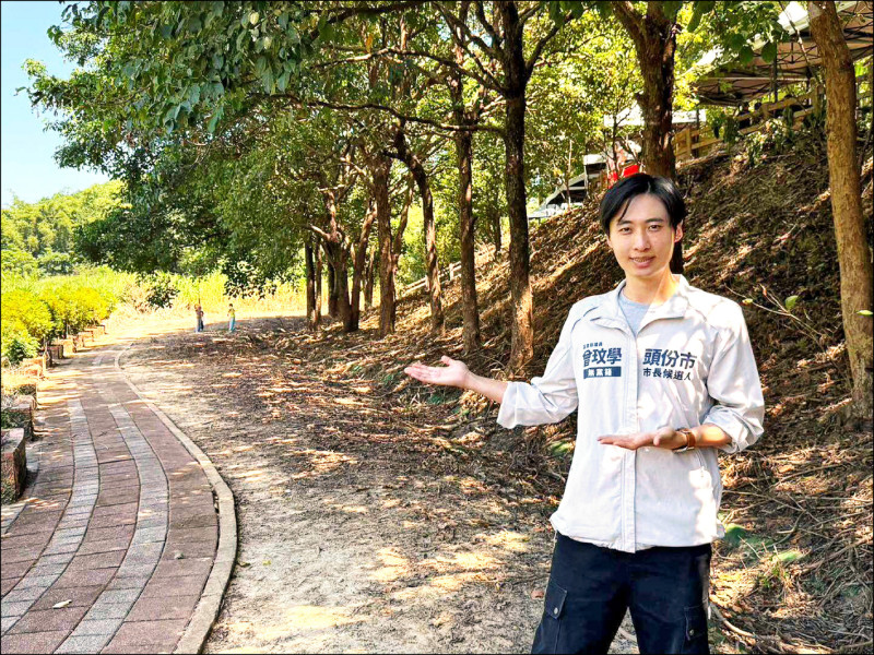 新月沙灣退縮嚴重 徐欣瑩辦會勘