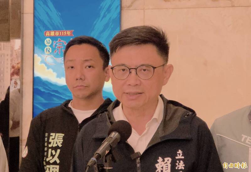 藍白會勘前鎮漁港 賴瑞隆:沒爭取建設還來割稻尾