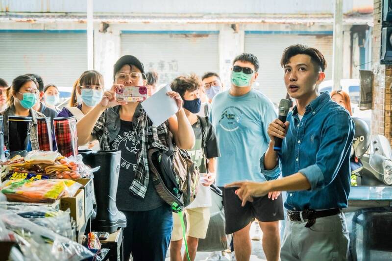 柯志恩視察前鎮漁港 前鎮在地里長:高雄不須「柯氏收割」