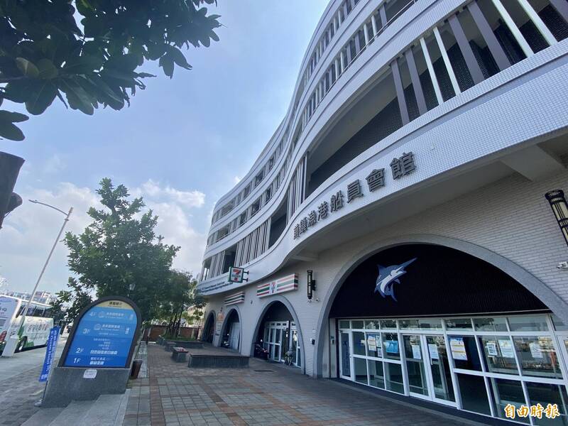 前鎮漁港改善工程獲具體解決 攤商進駐意願達九成三