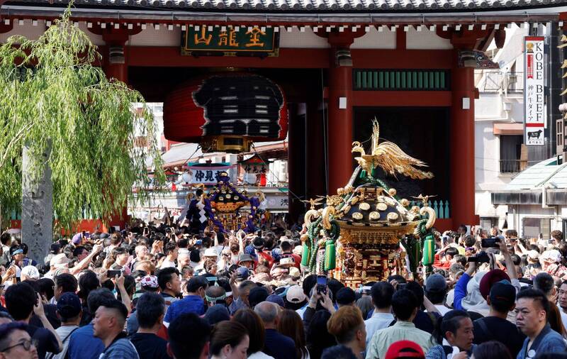 獨遊日本遭誣陷偷東西嚇哭 台人曝警「憑店員指控」就搜身