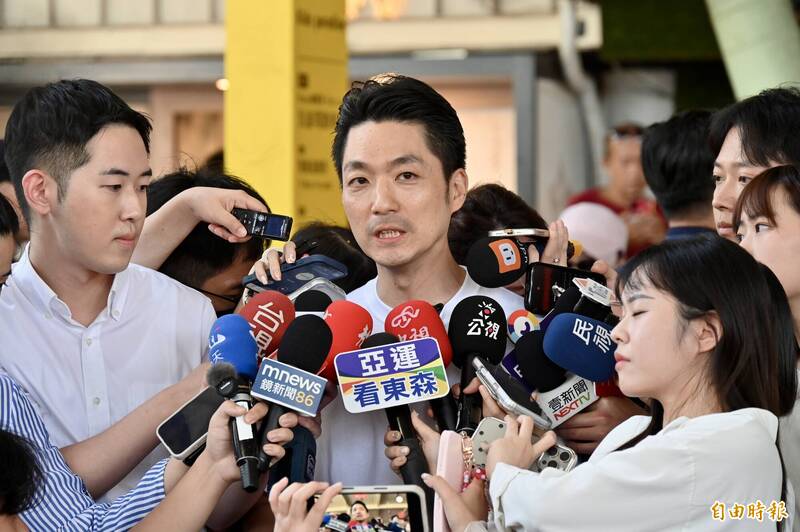 被沈伯洋喊「選情非常穩」 蔣萬安:戒慎恐懼、如履薄冰