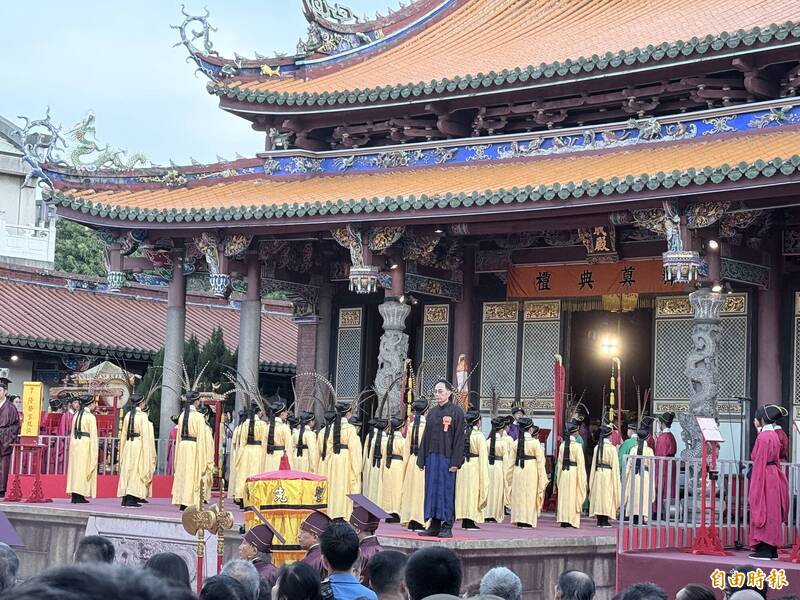 台北孔廟祭孔大典登場 沖繩久米崇聖會組團致謝續寫半世紀台日情誼