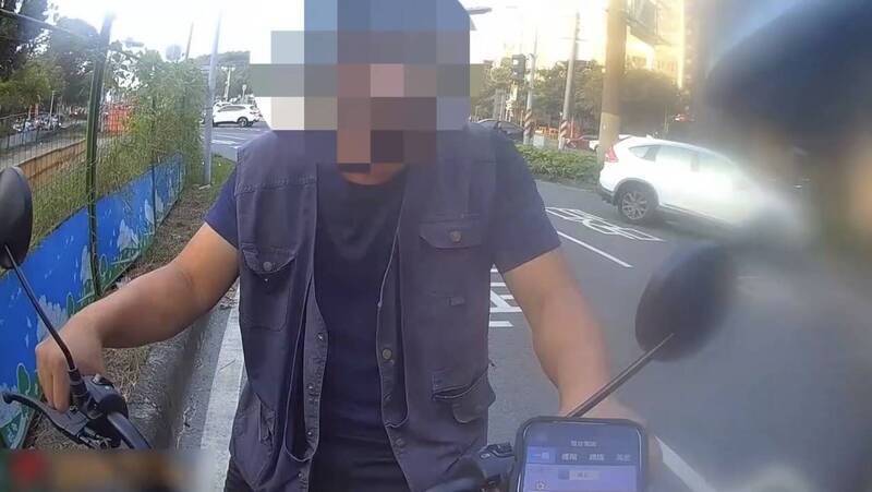 高雄男騎電輔車闖紅燈 毒駕遭警查獲安非他命