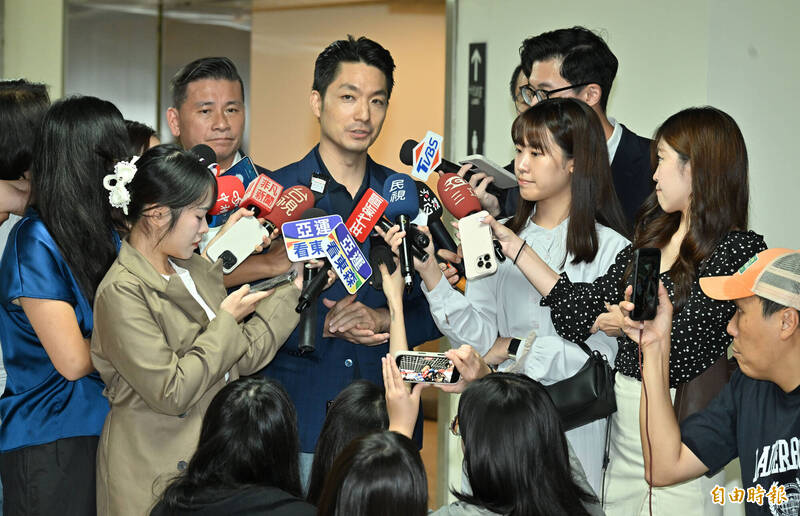 從「萬安演惜」到「萬安棄蔗」! 吳靜怡酸爆蔣萬安貴族世家