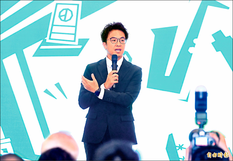 出席民進黨四十週年餐敘》沈伯洋:新世代傳承勇氣 走出自己的方向