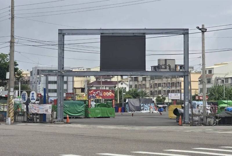「再偏1公分」奪命！狠男拿斧頭夜市砍胞弟 辯「無殺人犯意」下場曝