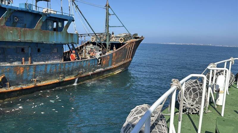 中秋連假結束執法不鬆懈 澎湖海巡再查扣越界中國漁船