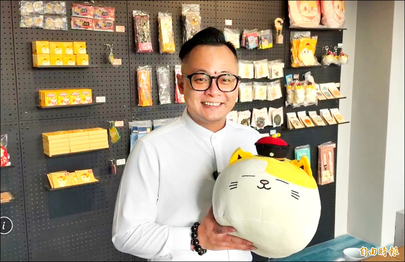 黃阿瑪快閃店開幕 童子瑋：盈餘捐公益