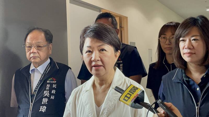 盧秀燕曝有日商洽詢中捷BOT 議員批:藍線延宕8年找「遮羞布」