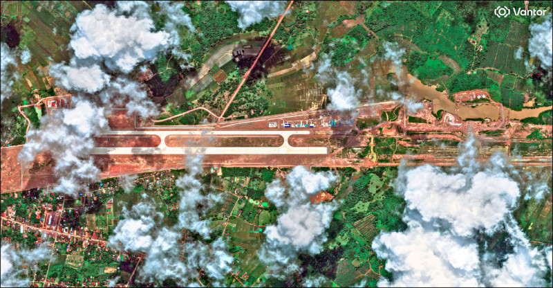 寮國班根機場的擴建工程約始於2025年10月，至今年9月其最長跑道長約2000公尺。若中國在當地部署殲-10戰鬥機，有效作戰半徑將可涵蓋整個中南半島。（路透）