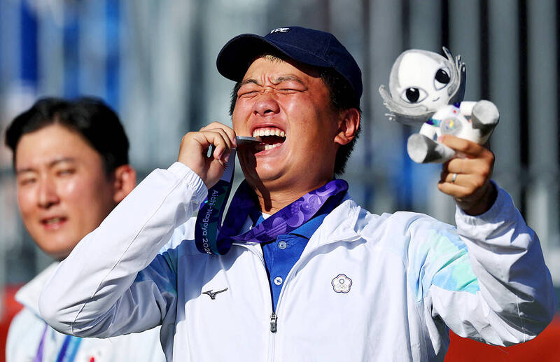 《TAIPEI TIMES》 Taiwan add 2 more silvers at Games
