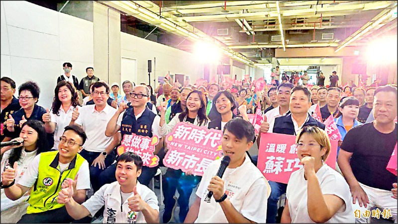 蘇巧慧、陳品安合體擴大客家交流 李四川與朱立倫齊拜票