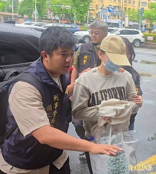 蠟燭包古柯鹼運毒 劉喬安跨海視訊教融蠟取毒