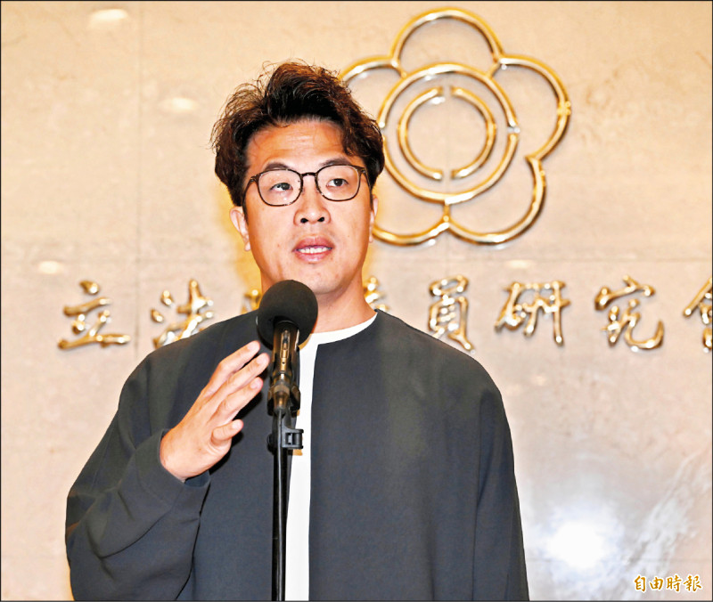 舉AI圖事件 沈伯洋：若當選 我是會認錯的市長