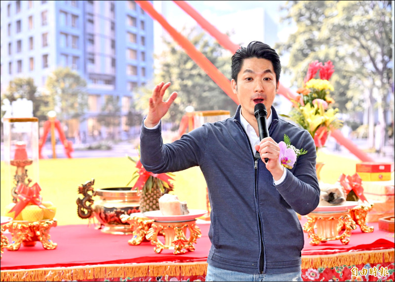 變裝皇后邀蔣萬安、沈伯洋對談 沈秒答應蔣未回