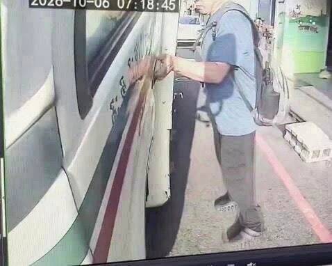 司機好崩潰!一中商圈送貨「臨停一下下」 皮夾雙證件、小孩健保卡秒遭竊