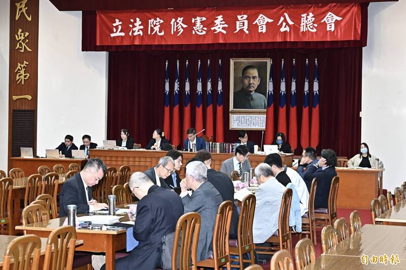 修憲門檻過高成憲政僵局 鍾佳濱拋「選舉人團」解方