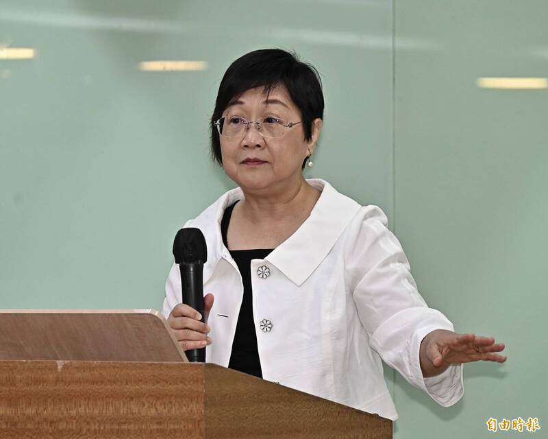 濫權爭議連環爆 徐佳青請辭僑委會委員長
