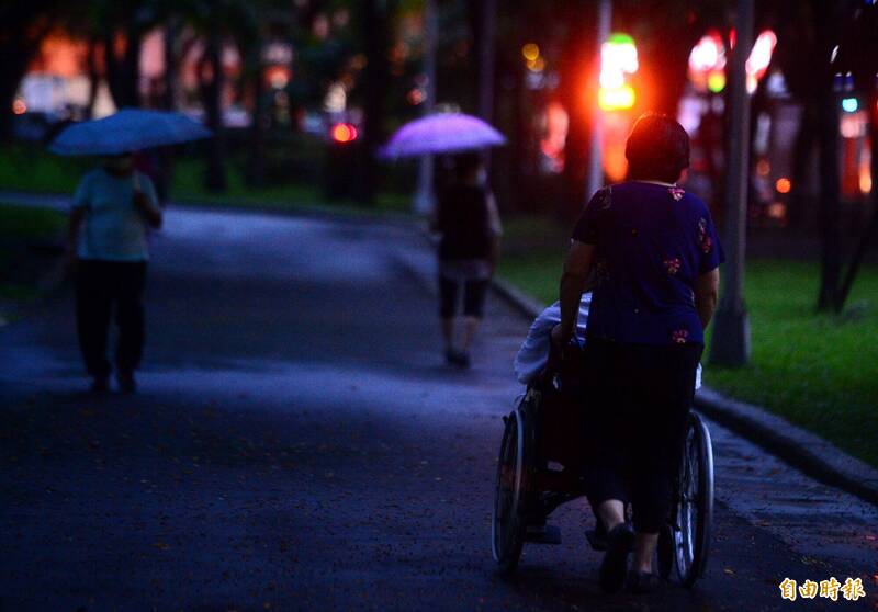 114年北市民均壽近84歲 重返新冠疫情嚴重前水平