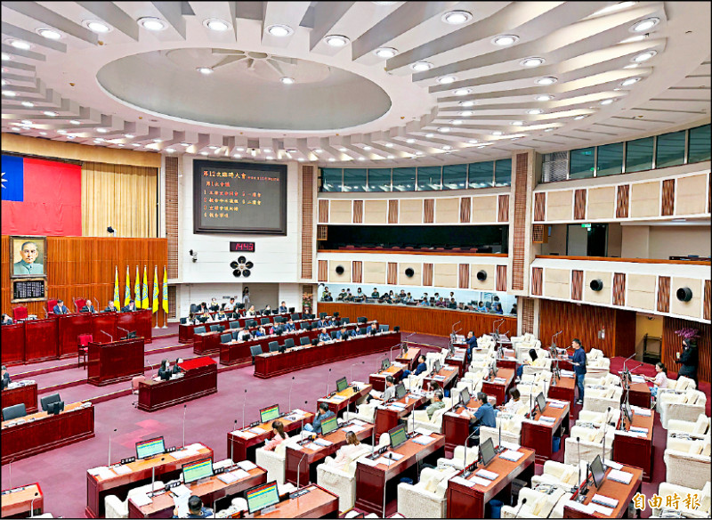 又是北市 延平中學21生上吐下瀉 家長擔心食物中毒 衛生局將營養午餐送驗