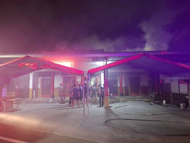 彰化花壇春節博杯大賽勝地 金盾城隍廟深夜失火畫面曝