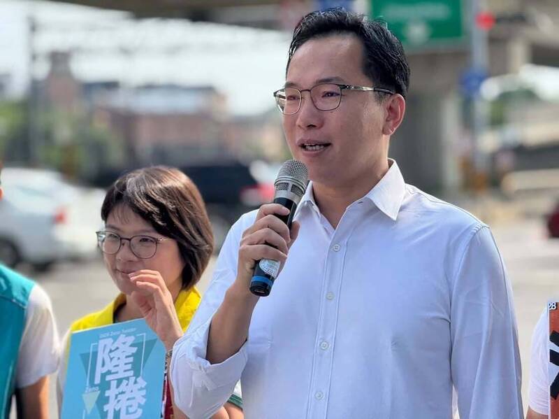 行政院公布普發現金日程 林智鴻問柯志恩是否繼續擋預算