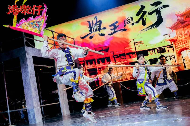 《港墘仔》回故事發源地東港演出 10/24東隆宮黃金牌樓前開演