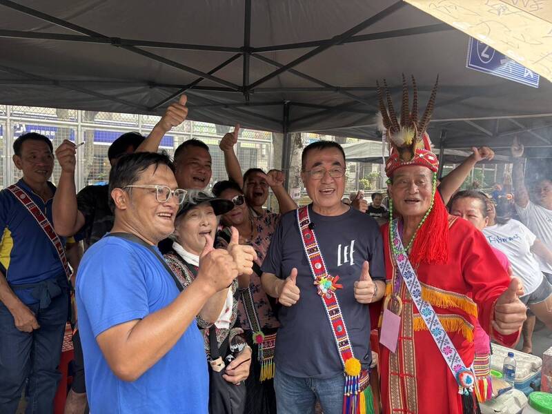 出席新莊原住民歲時祭儀受歡迎 李四川重申「四大原力」政見