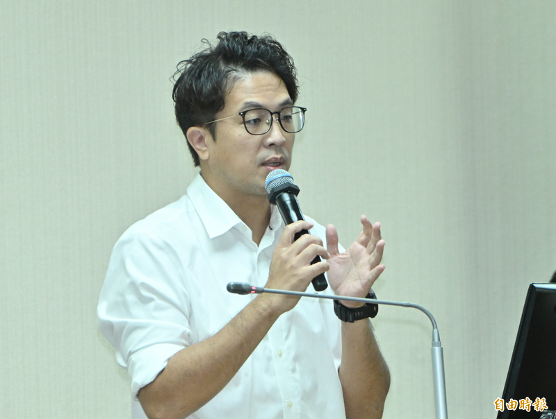 被問辯論準備好了沒?沈伯洋直言「沒有」……引發數萬人按讚!