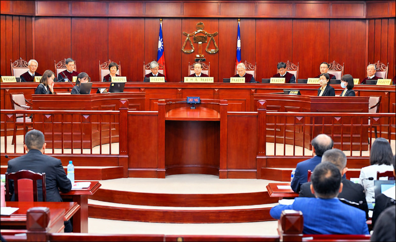 拒評議逾300天 卻冠職銜發表不同意見/3大法官還收權利金 司法人檢舉