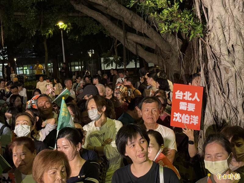 洋流來襲!沈伯洋夜市掃街壓軸場 人潮塞爆士林夜市