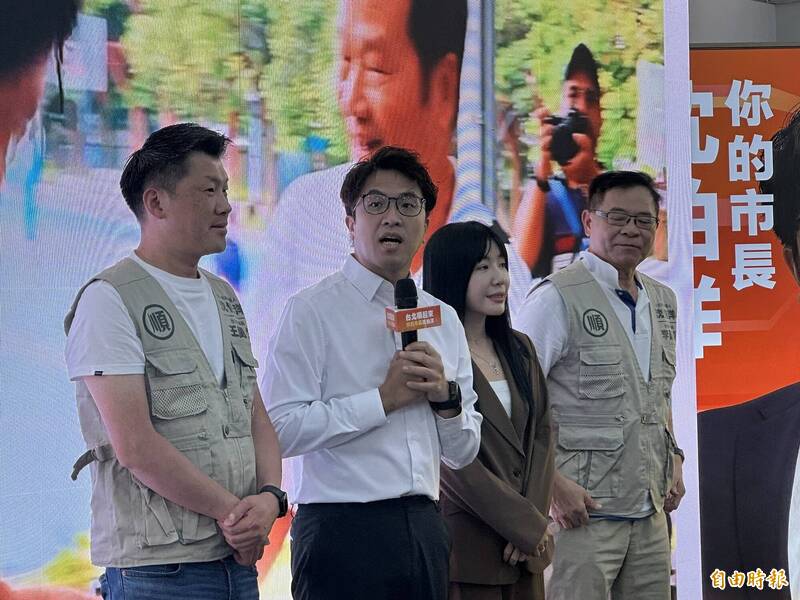 蔣萬安出席行政院會避答醫療後送題 沈伯洋秒給答案:蔣可以拿去用