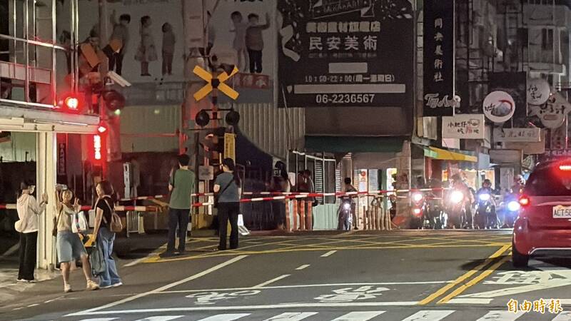 台南車站今晚最後1夜!鳴笛送別百年地面鐵道 明迎鐵路地下化