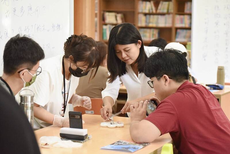 實驗教育新手村台南登場 教師走入海岸線體驗創新學習