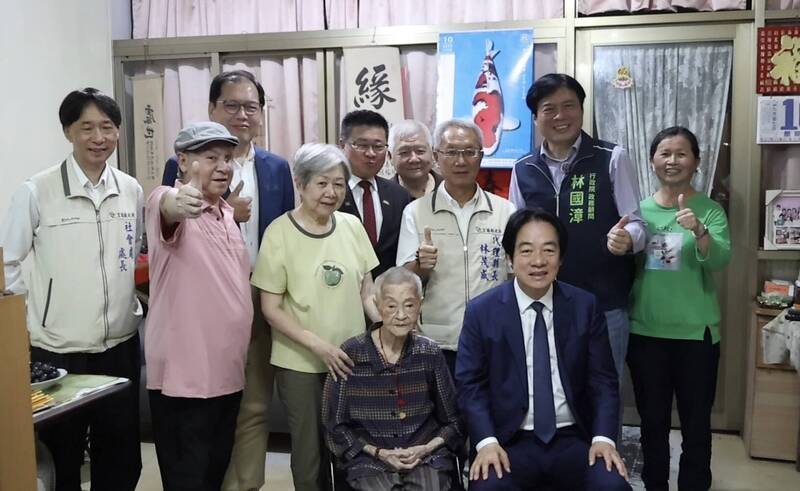 賴清德赴宜蘭賀重陽 林國漳陪探百歲人瑞拋銀髮政見