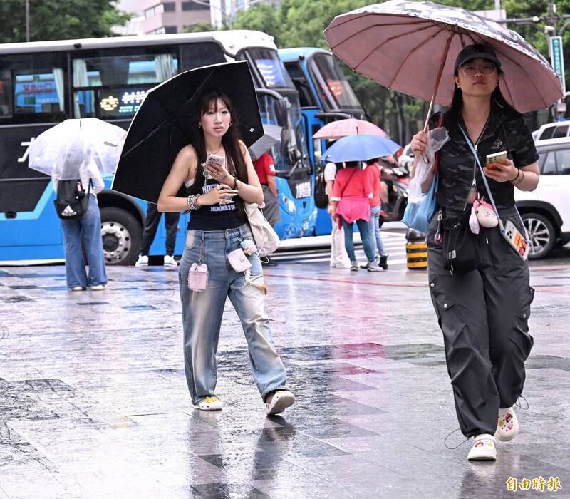秋老虎結束換強颱?薔琵恐在下週四逼近台灣 氣象粉專揭天氣轉折時間