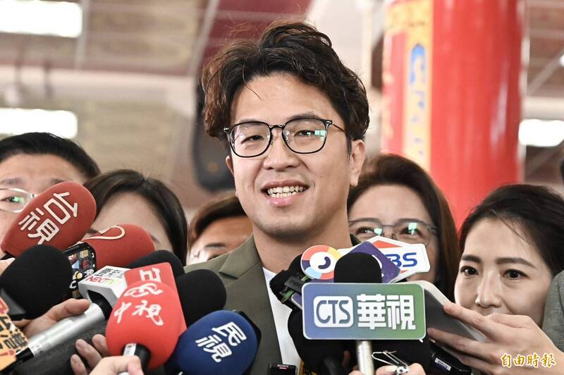 辯論能不能贏蔣萬安? 沈伯洋:辯論本質「不是要贏」