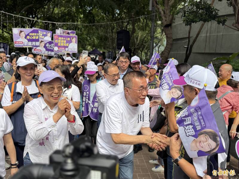 與李四川同台挺無黨小雞 侯友宜喊交棒「選做事的人」