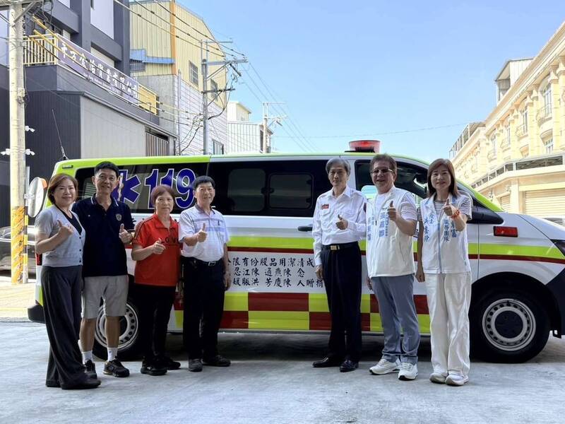 一場火警牽起跨越15年的承諾! 雲林兄弟捐贈330萬救護車致敬打火弟兄