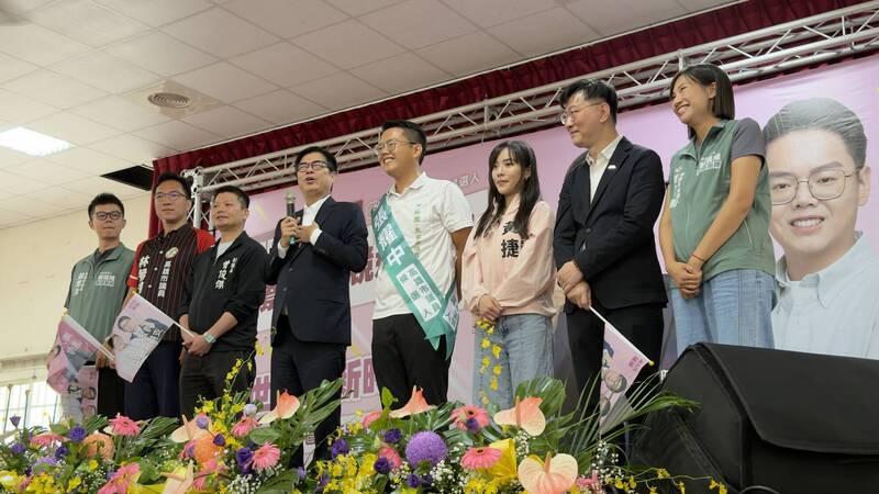 子弟兵張耀中競總成立 陳其邁:請支持「其邁的分身」