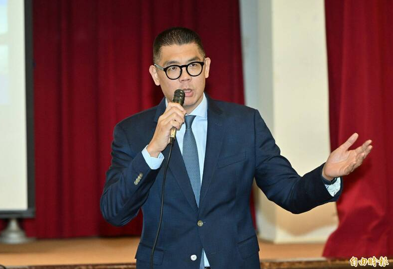 批沈伯洋講話聽不懂 連勝文語出驚人:可能旁邊有人在呼麻!