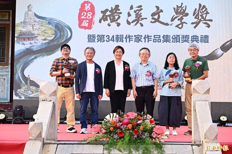 向吳晟致敬!劉哲廷新詩集〈勝雄〉入選彰化縣作家作品集