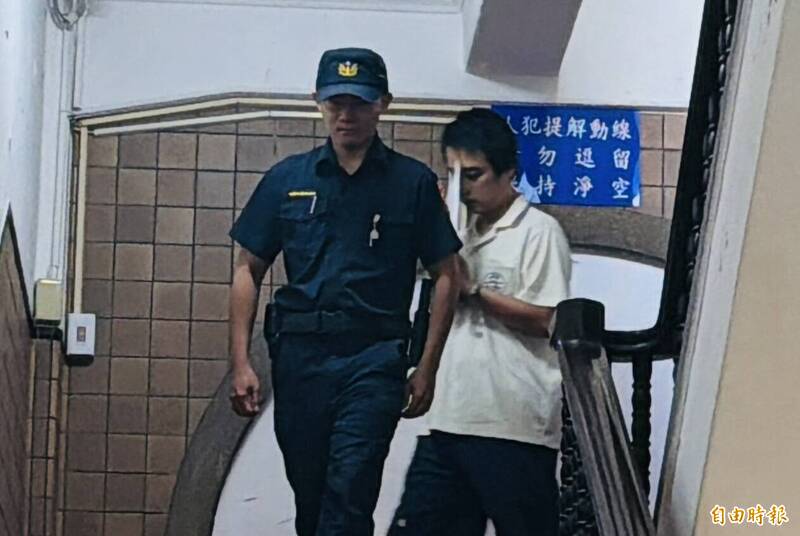 涉共諜洩密起訴!退伍上尉竟當中國「水房」 另3名軍人海巡2收押