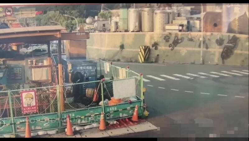假扮工人潛入鶯歌工地偷電纜 警鎖定涉案車輛追緝