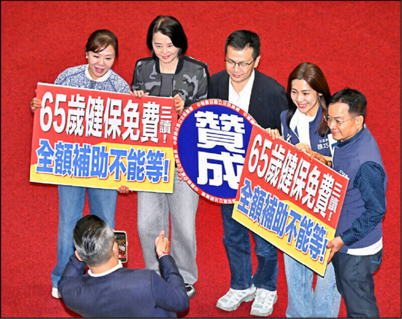 藍白砍光13萬弱勢假牙補助 綠轟政策買票大出包:青年每年還多繳3000元