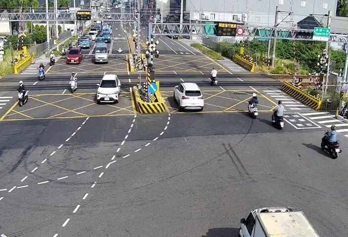 南鐵地下化永康平交道塞車 11/7後可望改善