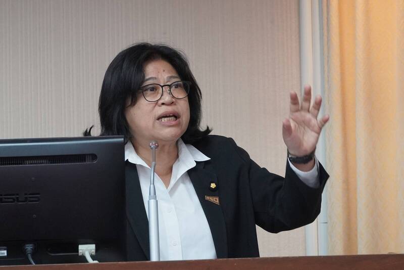 駁打壓警消 王美惠爭取深夜勤務津貼提前發放