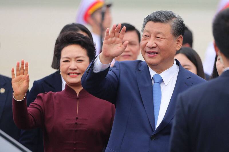 中國領導人習近平與夫人彭麗媛。（法新社）