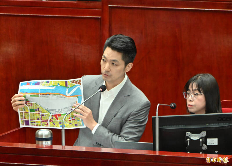 蔣萬安拋松機遷建推給中央 爆4年來行政院會出席率僅5%被罵翻